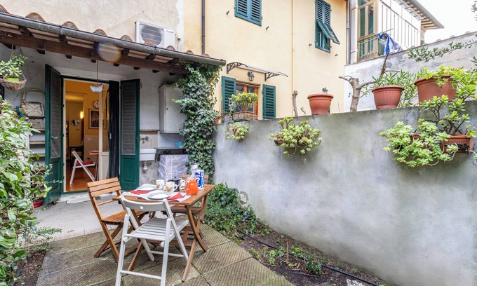 Isolotto Appartement | Florence Center Apt Private Garden, Firenze, Italy