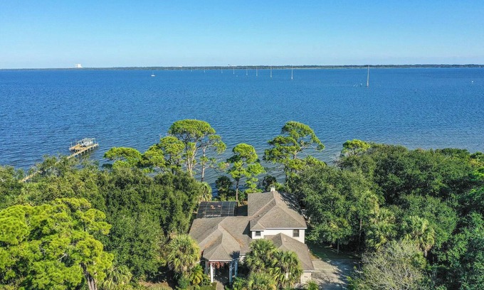 Port Saint John Maison | Florida Space Coast Waterfront Retreat