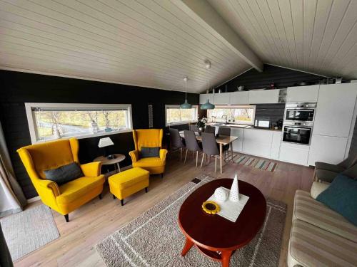 Austvagoy Maison | Flott hytte i Morfjorden, Laupstad
