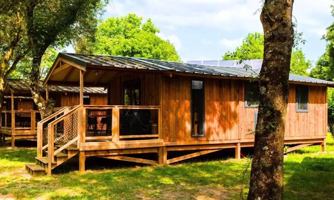 Saumur Maison | Lodge Premium VIP 45m² (2 chambres) dont terrasse de 11m² + TV + Draps + Serviettes 5 personnes