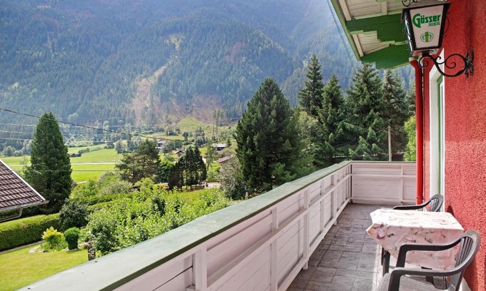 Stall Appartement | Flying Hirsch