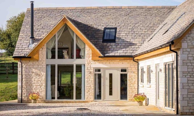 Bourton Maison | Flynn's Barn