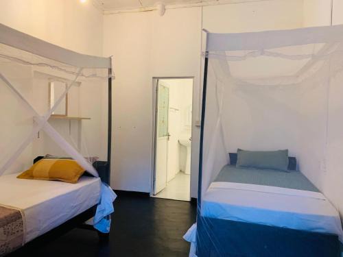 Pottuvil Division 2 Hôtel | FMS Guest House