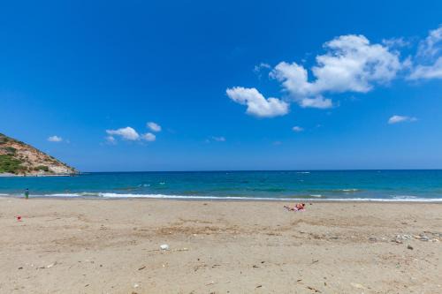 Fodele Appartement | Fodele Beachfront Apts, Βy IdealStay Experience