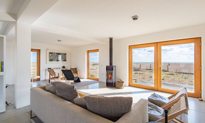 Dungeness Maison | Fog Signal Building, Dungeness by Bloom Stays - sleeps 2