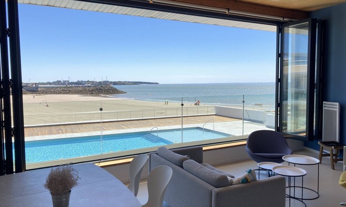 Royan Appartement | Plage de Foncillon, résidence avec piscine face à la mer