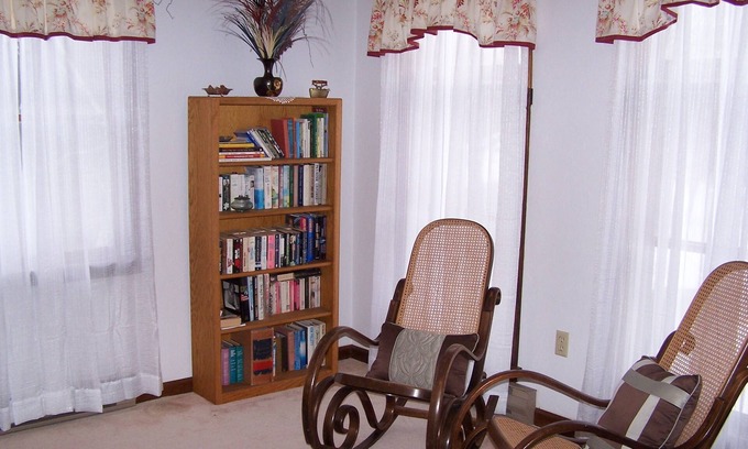 West Newbury Villa | Pour les voyageurs d'affaires et d'agrément. La chambre de devant