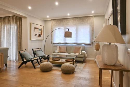 Nueva Espana Appartement | For You Rentals Exclusive Three Bedroom Apartment JRJ45 TEMPORAL