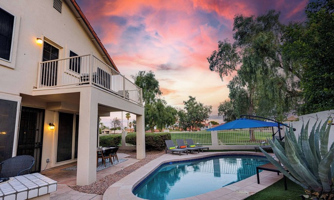 Arrowhead Ranch Maison | Pool- Outdoor Projector- 2 Kings- Game Room w/Bar