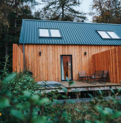 West Laroch Appartement | Forest Corner Luxury Apartment with Hot Tub
