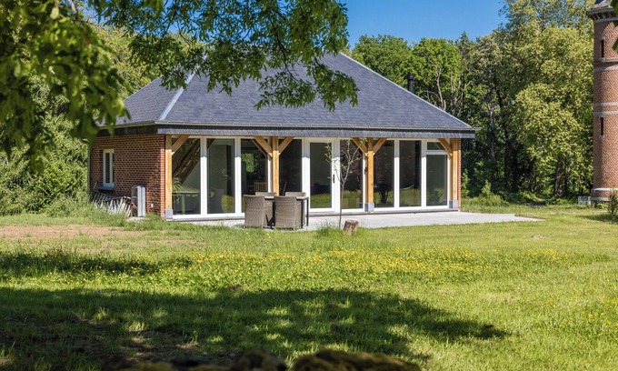 Jurbise Chalet De Ski | Forest cottage on quiet estate. Close to Pairi Daiza Shape Google Jurbise - Mons