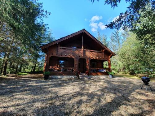Ballyconnell Autre | Forest Lodge Log Cabin - Ireland