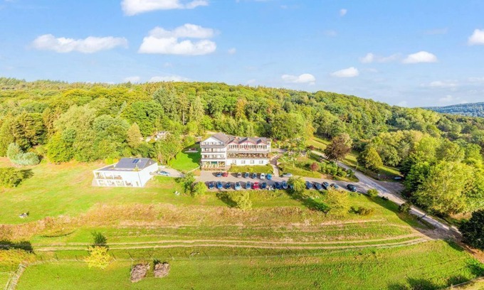 Bollendorf-Pont Maison | Confort côté forêt, avec baignoire 4-11 nuits - Waldhotel Sonnenberg