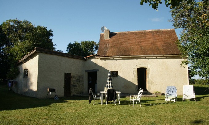 Ussel Maison | Ancienne bergerie au milieu d'un verger et d'une prairie de 2 ha