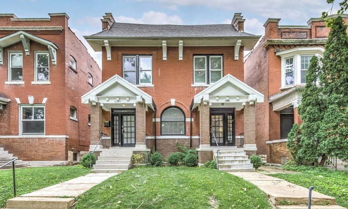 St. Louis Maison | Forrest Parks St Louis Charm is perfect for all your needs.