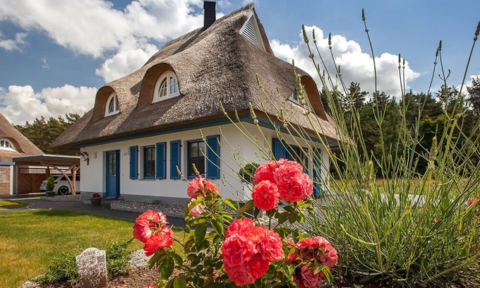 Barth Maison | Nouveau chalet exclusive de chaume avec cheminée, sauna et 3 chambres