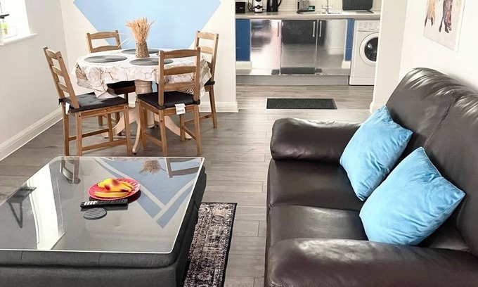 Alibon Appartement | Forsyth Court Apartment - 2 Bedroom