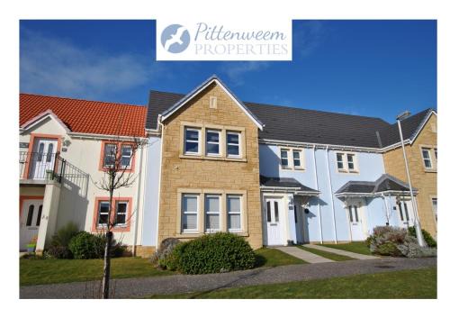 Kilrenny Appartement | Forth View- stylish upper apartment with sea views