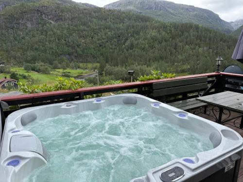 Samnanger Chalet De Ski | Fossen bratte chalet
