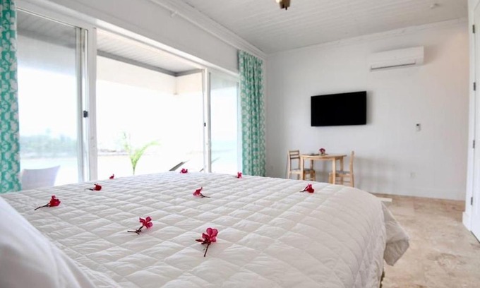 New Bight Maison | Fountain Bay Resort and Marina