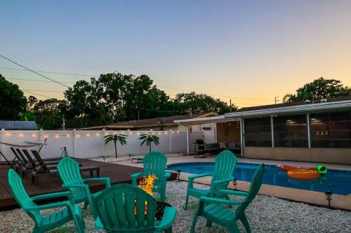 Largo Maison | Four Bed Home with Pool Game Room Bar Near Beach