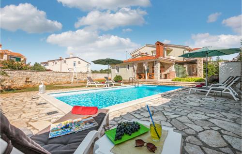 Gajana Maison | Four-Bedroom Holiday Home In Golubovo