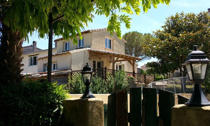 Limbrassac Cottage | Quatre cottages indépendants dans un ancienne ferme, avec piscine – ‘Languedoc’