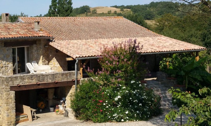 Limbrassac Cottage | Quatre cottages indépendants dans un ancienne ferme, avec piscine – ‘Bourgogne’