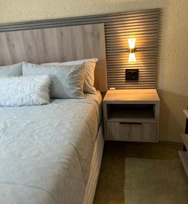 Dwarsloop Maison | Fourteen38 Mews Guesthouse