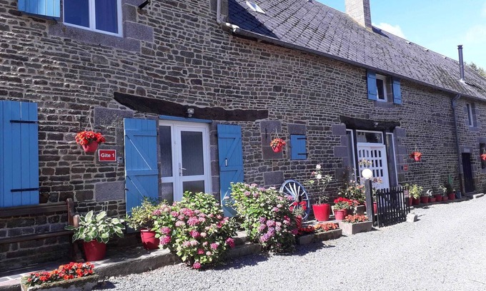 Saint-Aubin-de-Terregatte Autre | FERME DU 18ÈME SIÈCLE, AMI DES CHIENS N ° MONT SAINT MICHEL NORMANDIE
