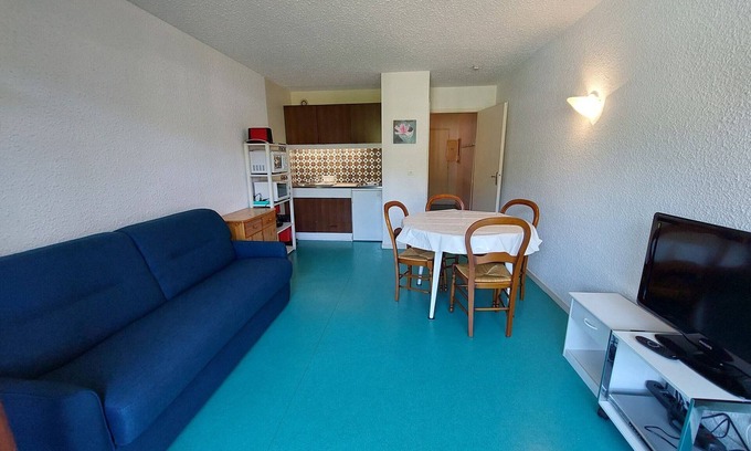 Autrans-Meaudre-en-Vercors Appartement | Appartement à Autrans, 500m du centre, 28m², balcon, 4 pers, au pied des pistes, parking privé