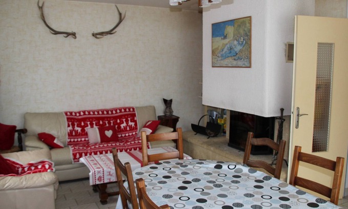 Autrans Maison | Maison spacieuse 18 pers, 8 ch, cheminée, jardin clos, 4*