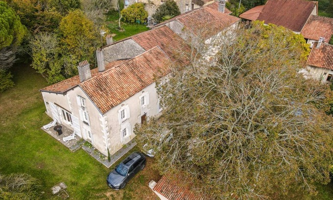Brantome-en-Perigord Cottage | Gîte Brantôme en Périgord-Brantôme en Périgord, 5 pièces, 12 personnes