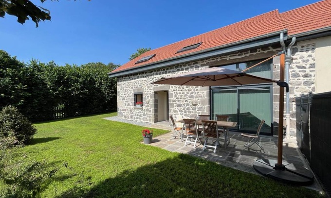 Charbonnieres-les-Varennes Maison | 115 m² Gîte ∙ 3 chambres ∙ 6 personnes