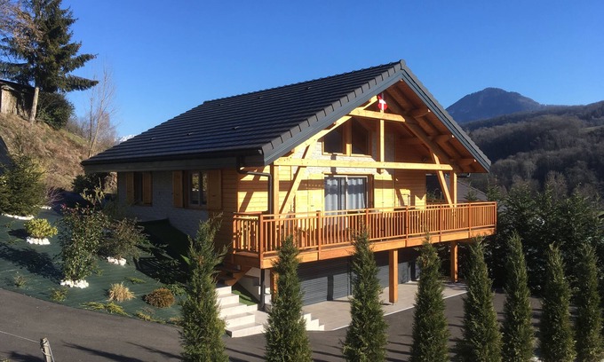 Coise-Saint-Jean-Pied-Gauthier Chalet De Ski | chalet a la campagne