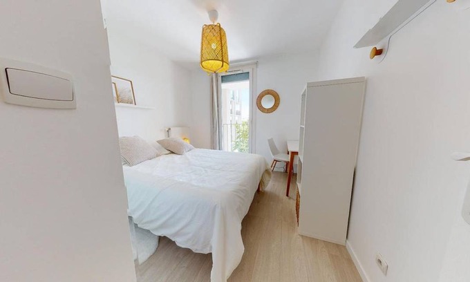 Jean Moulin - Marius Berliet Station Balnéaire | 90 m² Chambre privée ∙ 1 chambre ∙ 1 personne
