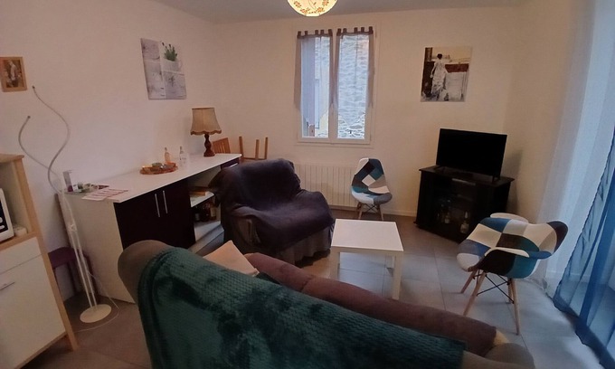 Saint-Geniez-d'Olt Appartement | Charmant T4 duplex (2ème étage) coeur de village