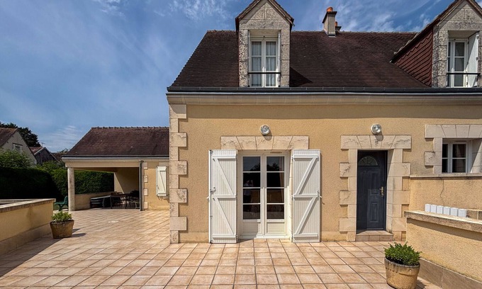 Faverolles Cottage | Maison de charme avec piscine chauffée, proche châteaux de la Loire et Zoo de Beauval
