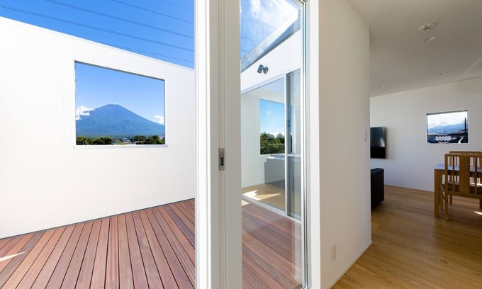 Fujikawaguchiko Maison | Frame View MtFuji Villawest Newly built Villa / Minamitsuru-gun Yamanashi