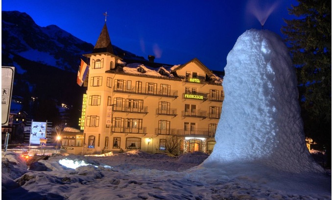 Cortina d'Ampezzo Historic Centre Hôtel | Franceschi Park Hotel
