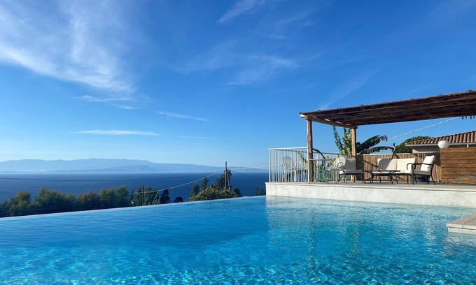 Ricadi Maison | Francesco and Michaela Villas