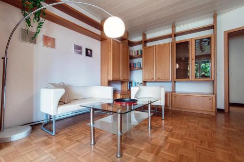 Massagno Appartement | Francobollo Studio by Quokka 360 - flat with balcony