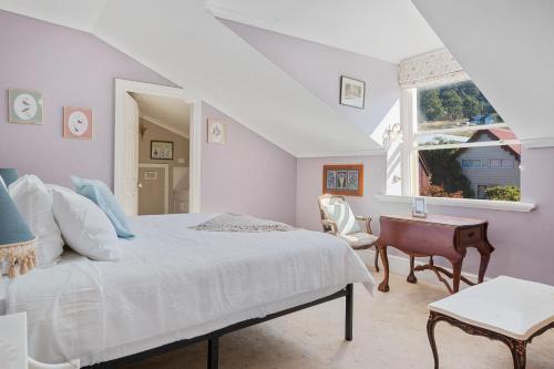 Franklin Lit Et Petit-Déjeuner | Franklin Lodge, Huon Valley, Tasmania, Lavender Room