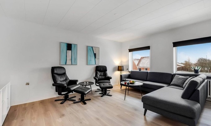 Tim Appartement | "Fransisca" - 5.5km from the sea by Interhome