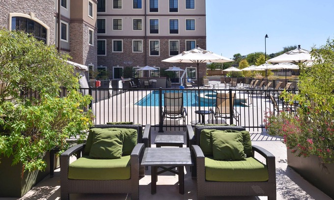Hollywood Park Copropriété | Desayuno gratis + piscina al aire libre + bañera de hidromasaje | ¡A 15 minutos de Six Flags!