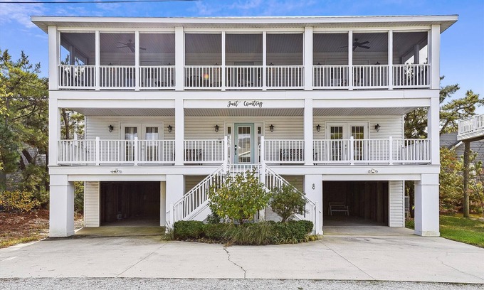South Bethany Maison | Free Golf at Bear Trap Dunes and MORE!!! NEW LISTING 2020! DOG FRIENDLY! Exceptional vacation home located just steps from the beach