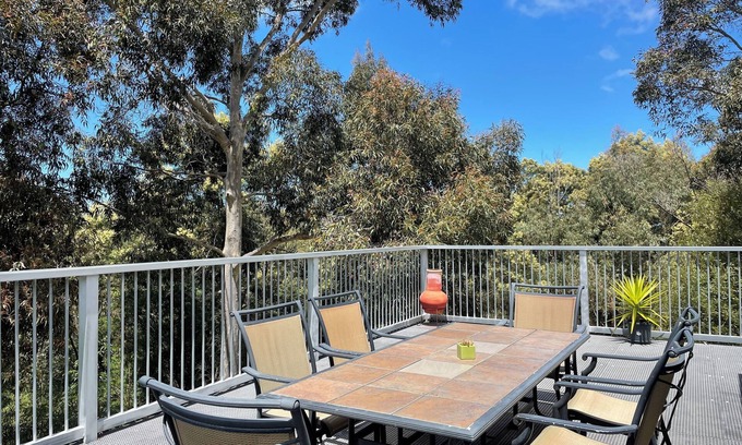 Metung Maison | Free Spirit - HOT SPRINGS nearby and area surrounded by the freedom of nature.