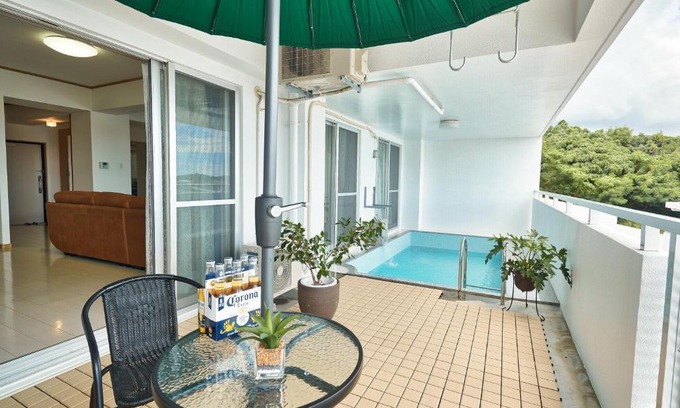 Okinawa Appartement | FreedomHillsフリーダムヒルズA棟