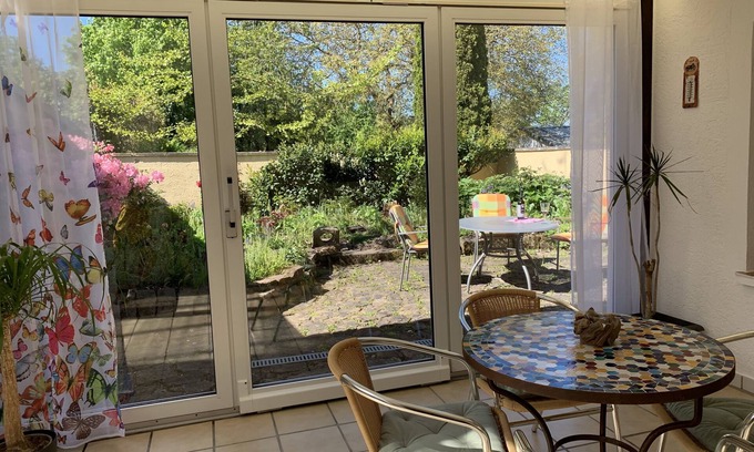 Zemmer Maison | Freistehendes Ferienhaus mit Wintergarten in der Südeifel