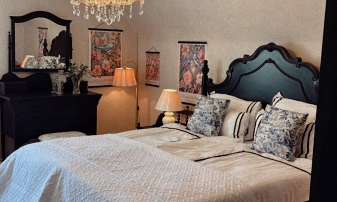 Trebur Maison | French country house on the Rhine, with large courtyard and parking spaces, pet-friendly
